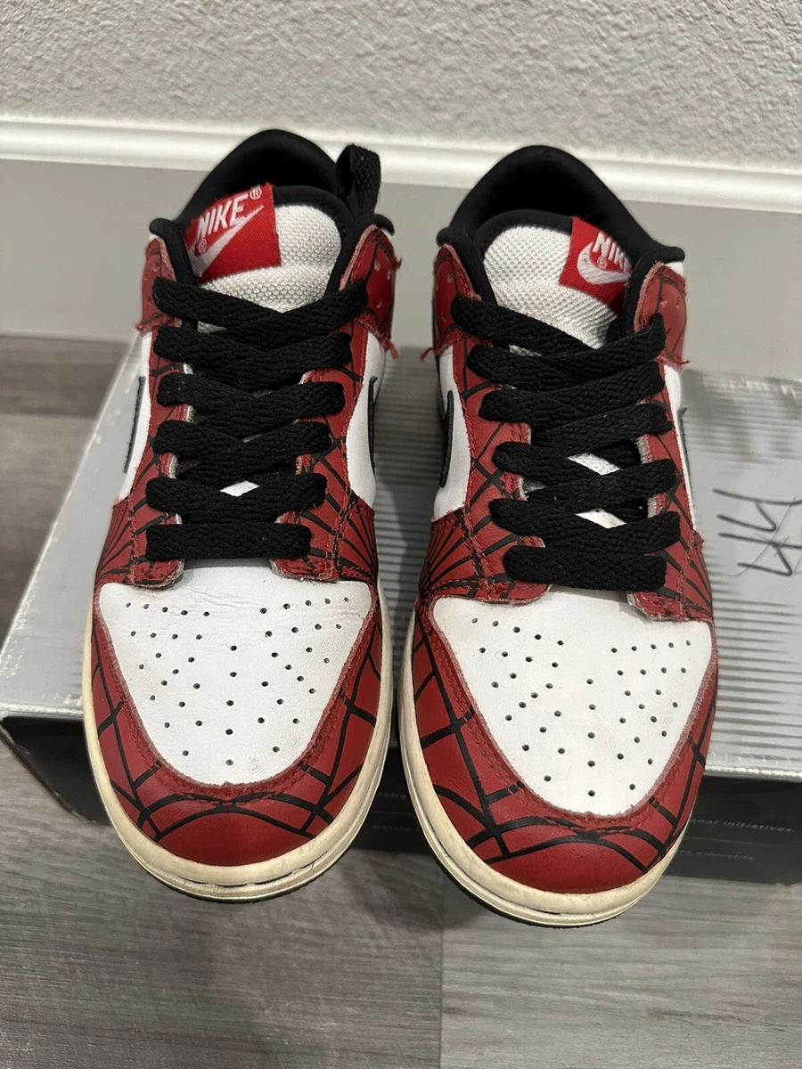 Marvel nike dunks cheap