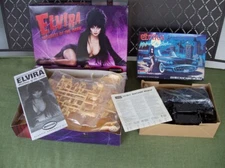 2 ELVIRA MISTRESS OF THE DARK MODEL KITS MOEBIUS MONOGRAM MACABRE MOBILE NEW