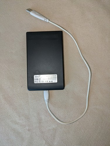 Seagate FreeAgent Go 320 GB External Hard Drive 9KW2AG-500 - Picture 2 of 7