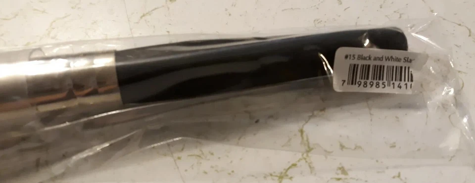 Studio Gear Cosmetics No. Cepillo bronceador en ángulo de 15 1,3 onzas Foto 3 de 4