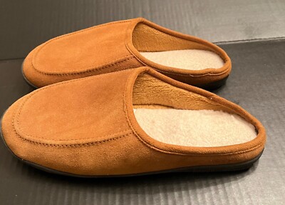 Men's Totes Isotoner tan honey  Microsuede Slipper Sturdy Sole Medium 9.5-10.5