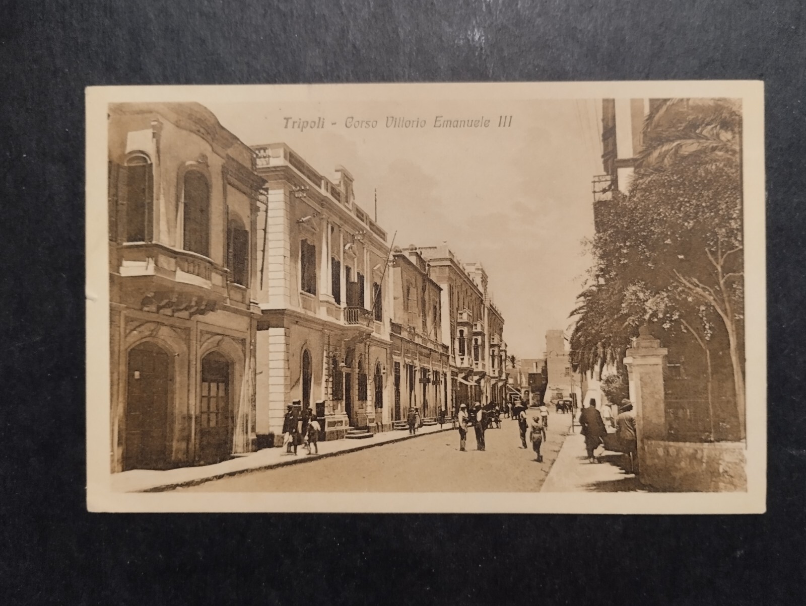 Cartolina Colonie LIBIA Tripoli Corso Vittorio Emanuele III ANIMATA W973