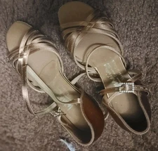 International Dance Shoes Size 1