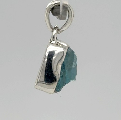 Colgante APATITA Azul Corte Crudo Natural Corte Áspero - PLATA ESTERLINA 925 #901-Be - Imagen 6 de 8
