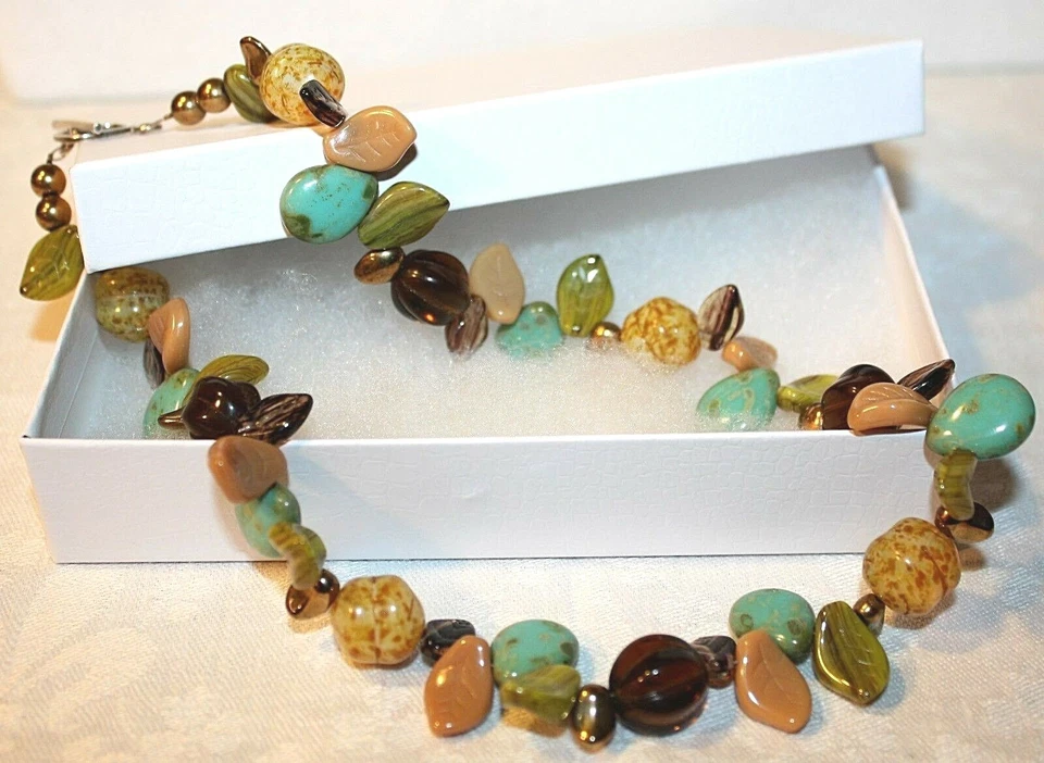 BEAUTIFUL STERLING SILVER LEAF GLASS & TURQUOISE NECKLACE FALL COLORS BROWN TAN - Image 2 of 4