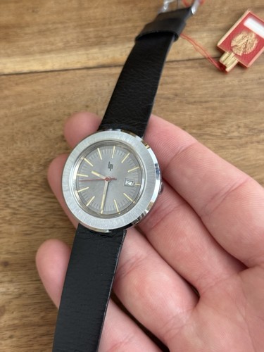 Montre Lip Soucoupe Par Rudy Meyer Neuve De Stock 43804 - Foto 3 di 10