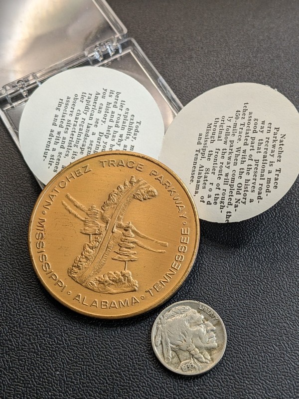LARGE NATCHEZ TRACE PARKWAY BRONZE COIN ALL ORIGINAL PACKAGE..