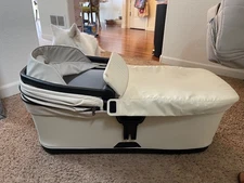 Thule Urban Glide 3/4 Bassinet White