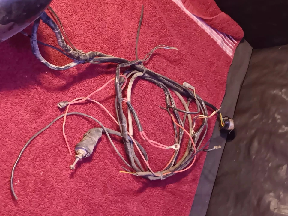 1965–1967 Ducati Sebring 350 оригинальная фара в сборе и жгут проводов — сделано... - Изображение 4 из 4