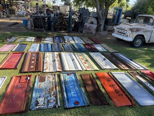 Vintage Tailgates. By Choice.!