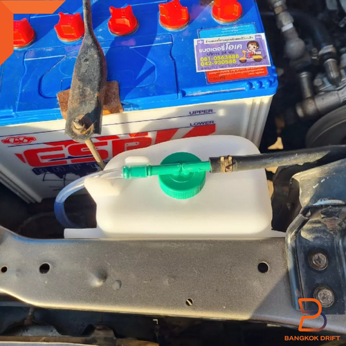 Tanque de reserva de refrigerante radiador para camioneta Nissan Navara D21 86-97 21710-01GE0MB - Imagen 2 de 9