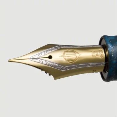 Sailor Iro-Miyabi Ebonite Fountain Pen Bunjincha Medium 10
