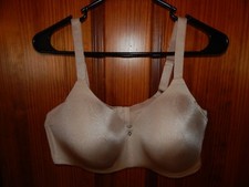 BREEZIES BEIGE BRA , WIRELESS , MEDIUM LINING , SIZE 40 C , NICE