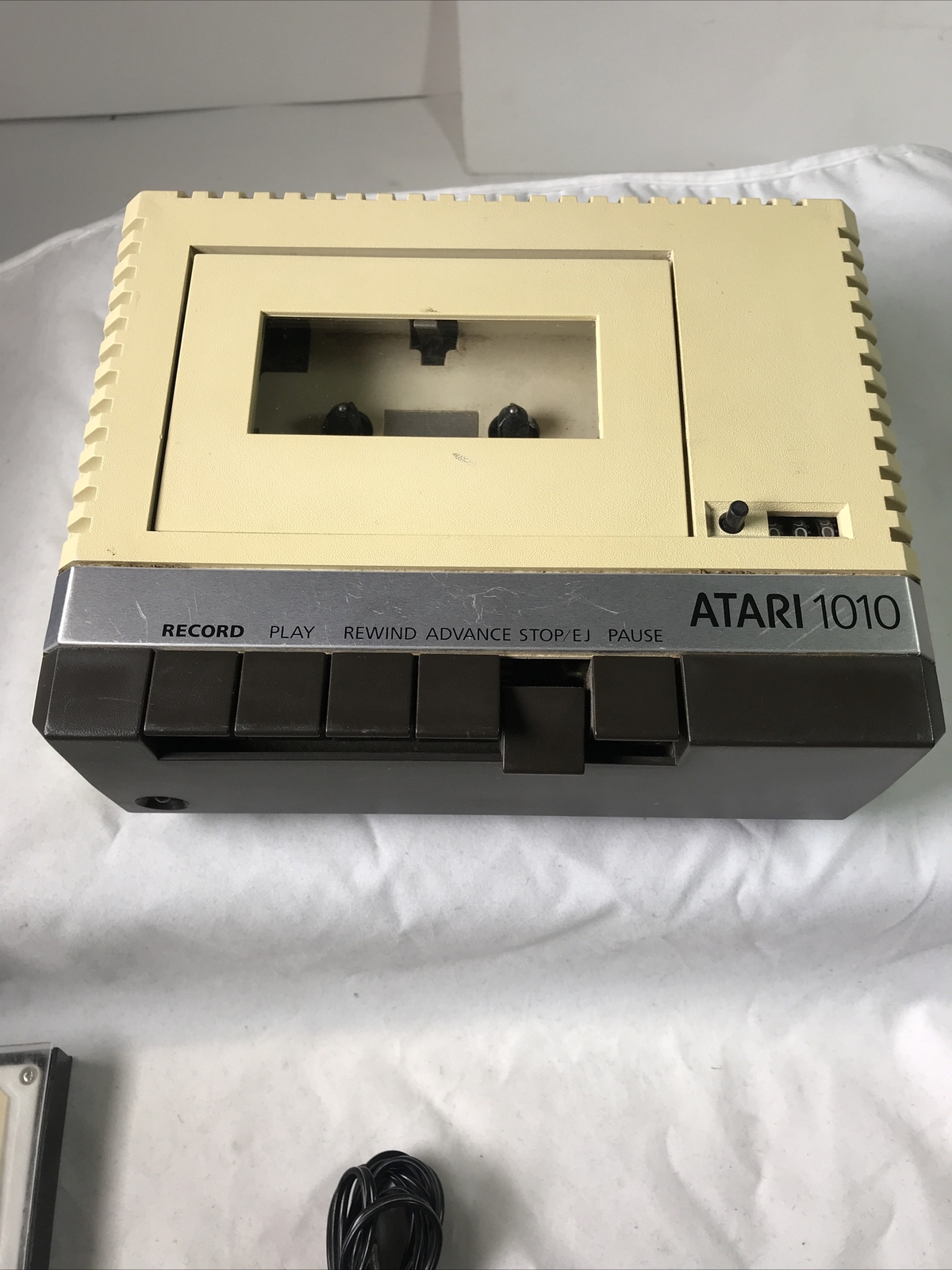 Купить Atari 1010 Cassette Recorder w Power Supply, I/O на Аукцион из