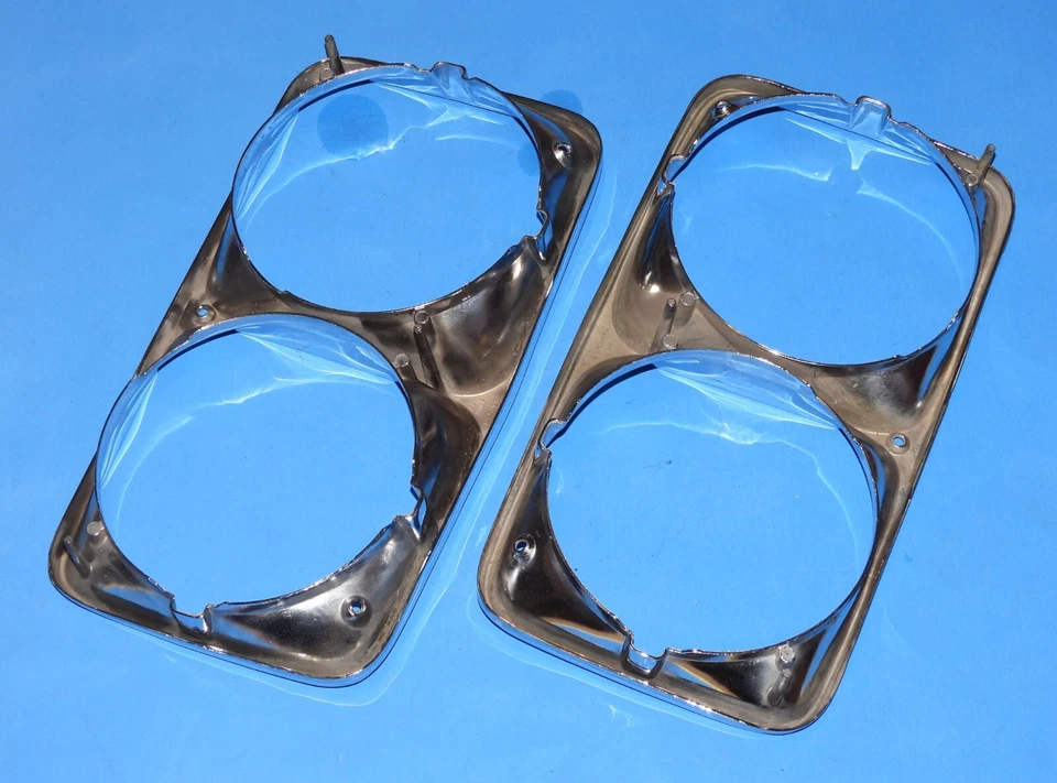 1973 1974 CADILLAC ELDORADO OEM HEADLIGHT BEZEL 1494987 - PAIR — 第 4/4 张图片