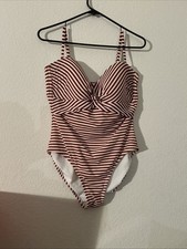 Women  s One Piece Bathing Suit NWOT Large