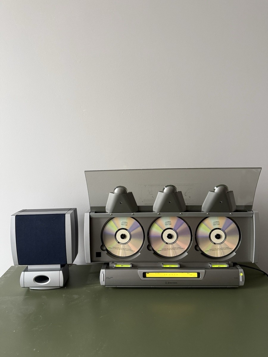 Emerson MS3100 Triple CD Player Linear 3 CD AM FM with Speaker