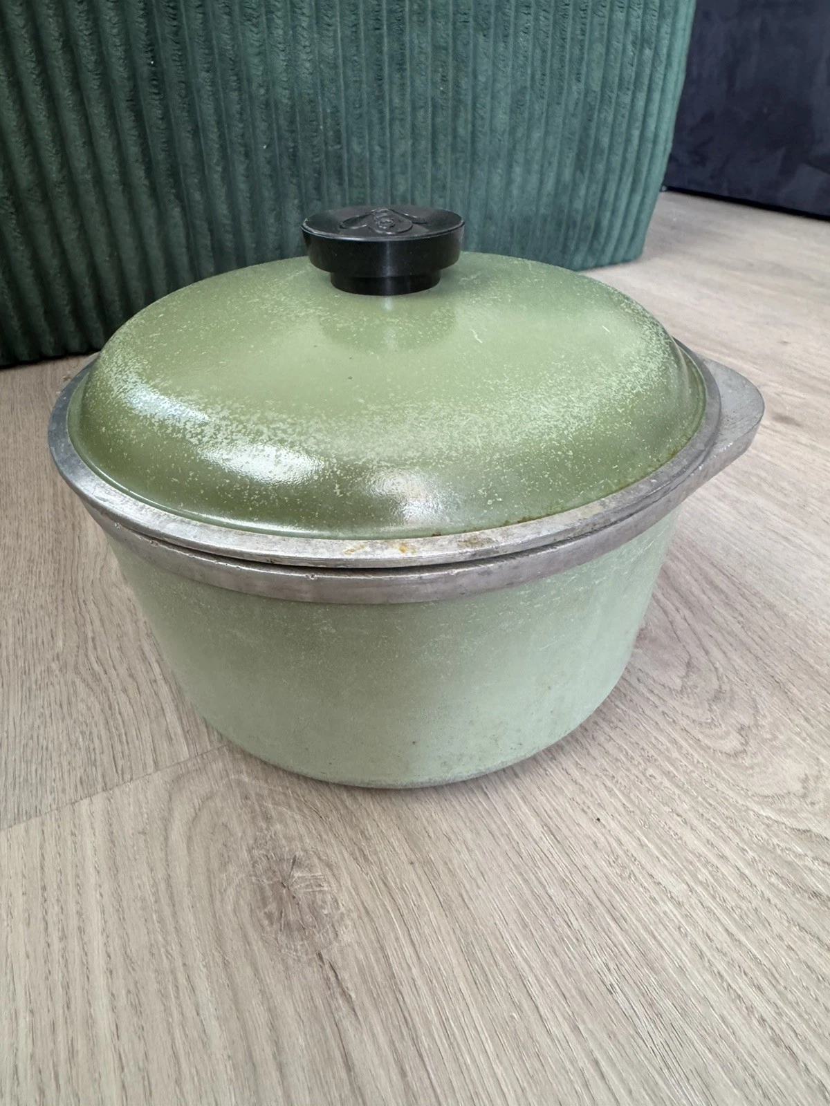 Vintage Club Pot + Lid Avocado Green Round Cast Aluminum Dutch Oven Roasting