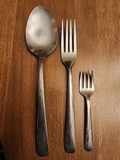 Vintage Oneida Ltd Oceanic Serving Spoon Dinner Fork Toddler Fork Stainless Lot