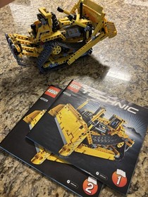 LEGO TECHNIC: Bulldozer (42028)