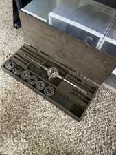 TW Tap Die Set In Wooden Box