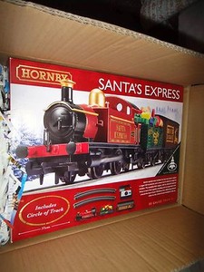 hornby santa's express christmas train set