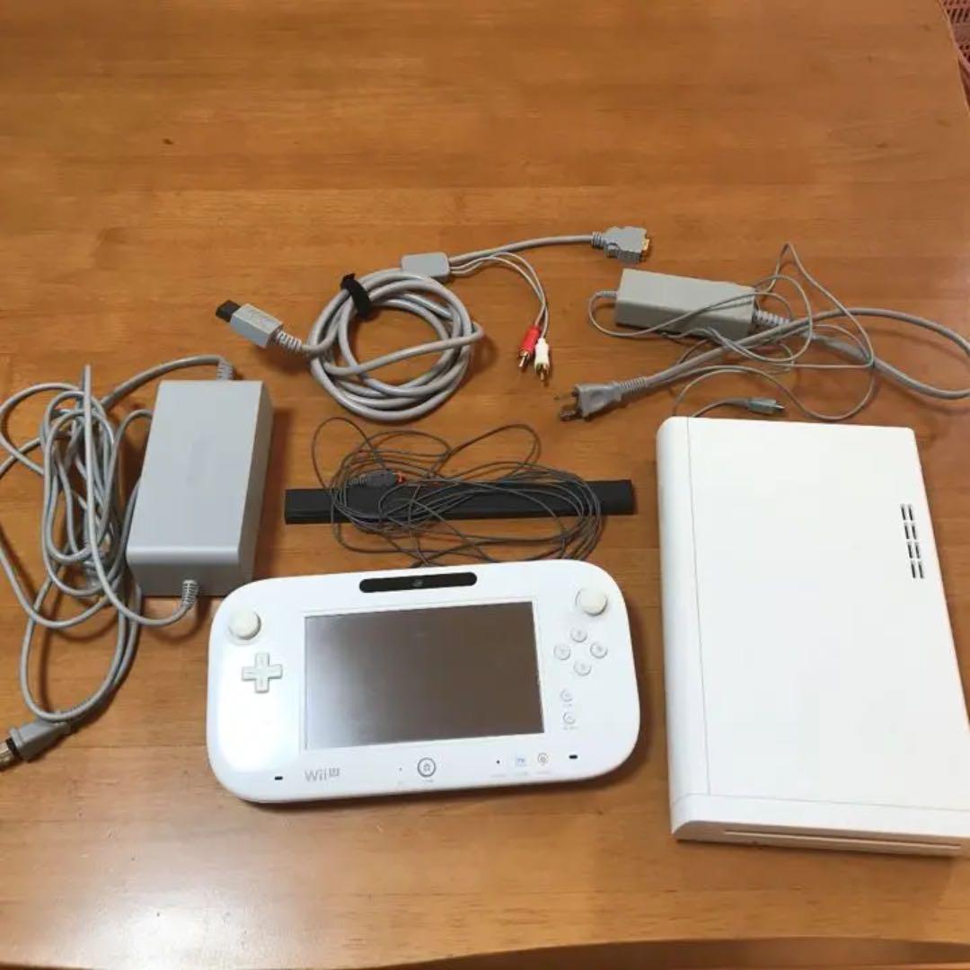 Wii U Video Game Console 32GB and Game-pad SET white SHIRO USED