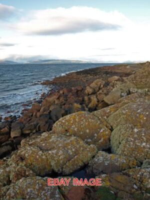 FOTO GROSSE CUMBRAE ISLAND FELSIGE KÜSTE AUF DER WESTSEITE DER INSEL. ANSEHEN