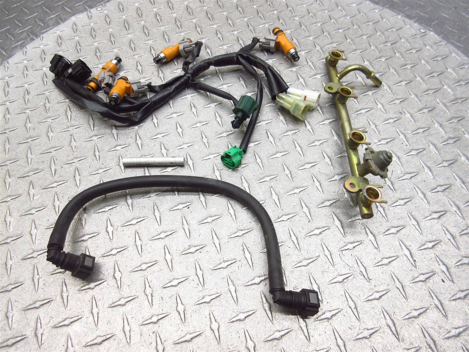 2004 0409 Yamaha FZ6 FZ6R FZ6RC Fuel Gas Petrol Injector Injection