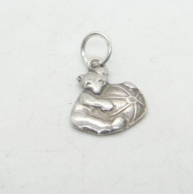 Sterling Silber kleiner Teddybär mit Strandkugel Anhänger Vintage um 1960