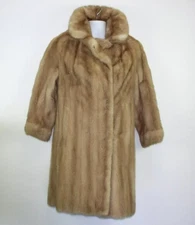 Vintage Renfrew Furs Long White Coat (36 M/L)