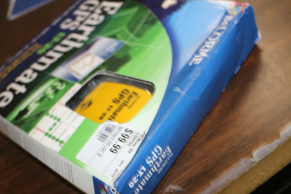 DeLorme Earthmate LT-20 GPS Plus Street Atlas Brand New In Box - Image 2 of 3