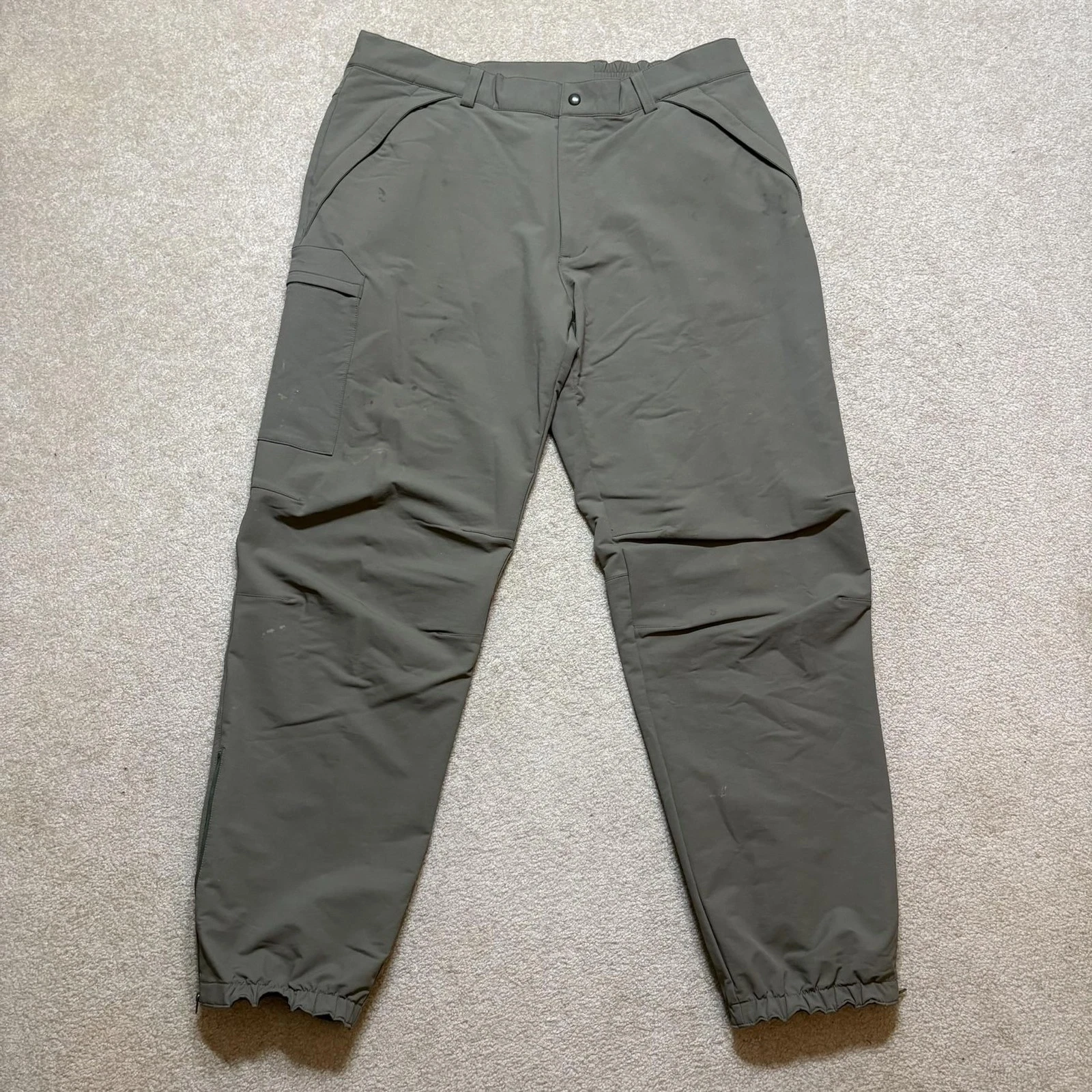 Patagonia Snow Pants Mens 40 Green Softshell Ski Elastic Cuffed Zip Pockets