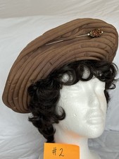 Vintage Brown Beret With Hat Pin, 1950-60  s