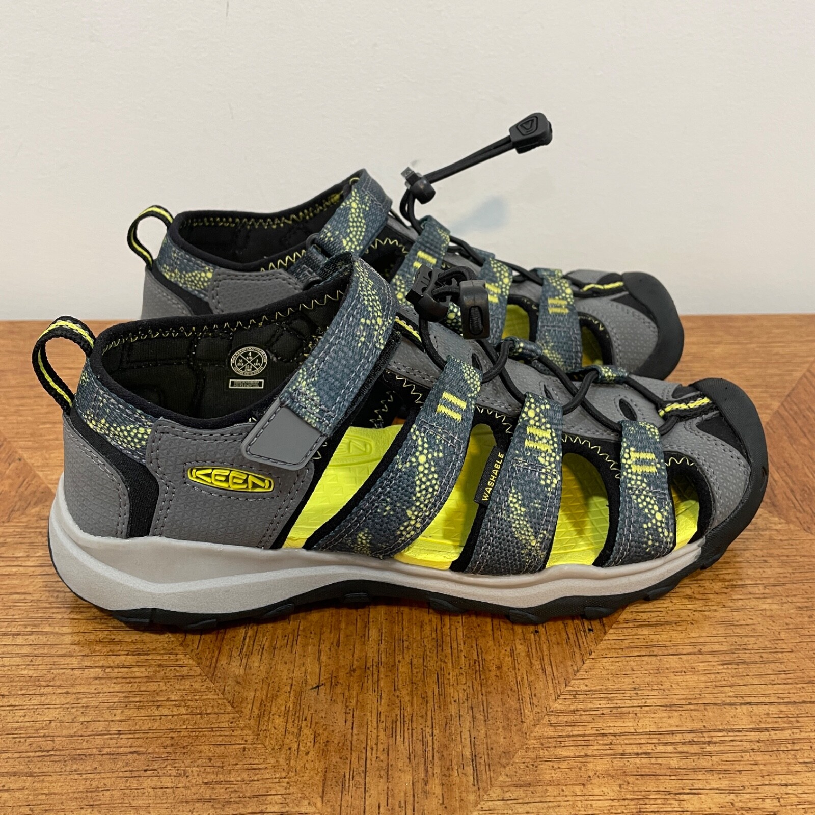 Sandali Keen Newport Neo H2 bambino grande 4 36 grigio fluo punta chiusa outdoor acqua