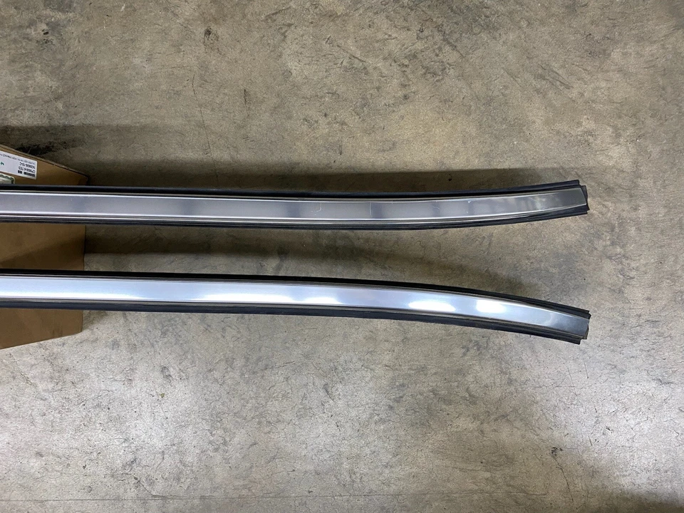 Lincoln Aviator 2020-2023 portaequipajes portaequipajes portaequipajes par de molduras (2) OEM Foto 2 de 4