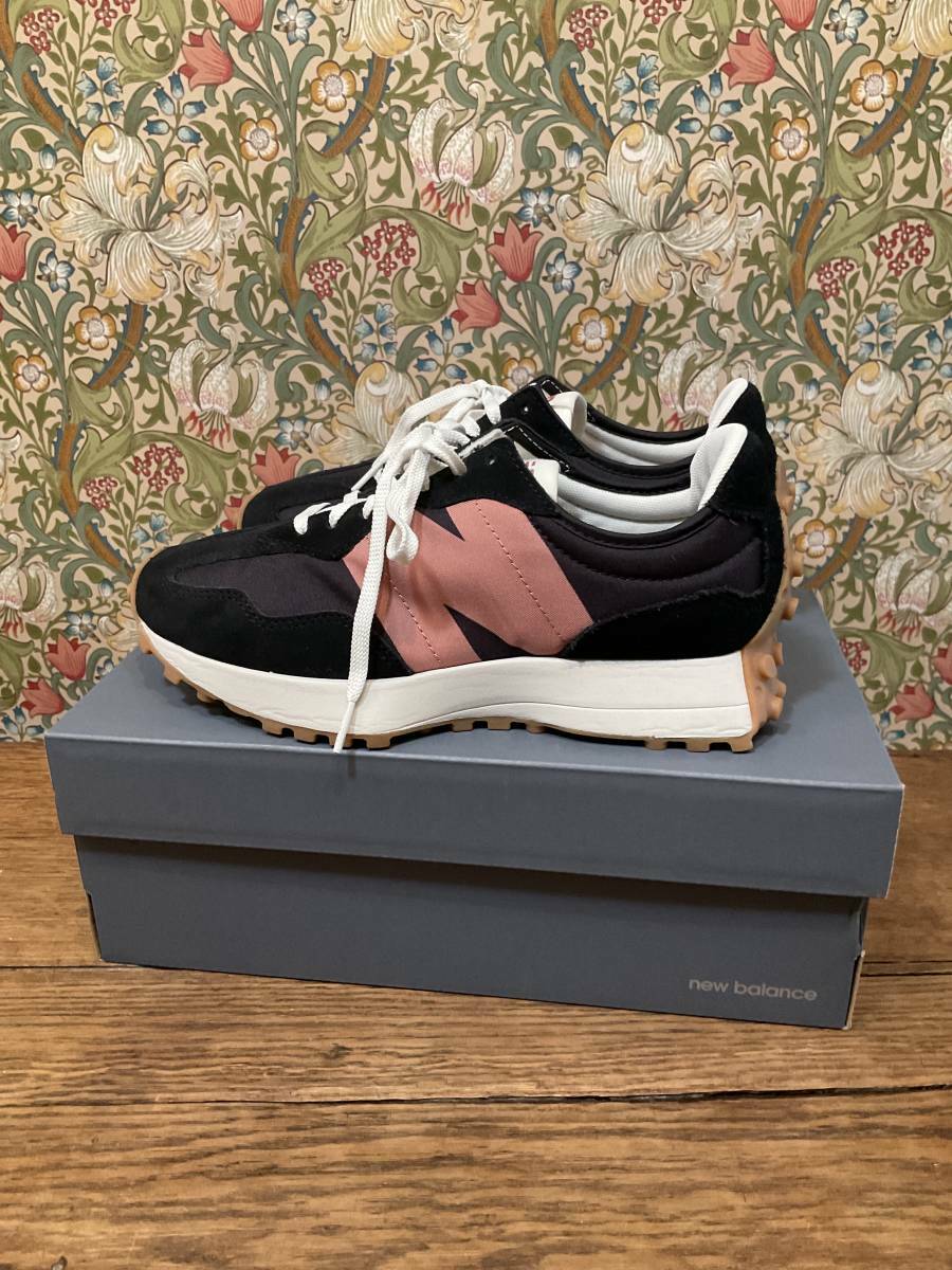 Size 8.5 - New Balance 327 Black Henna 