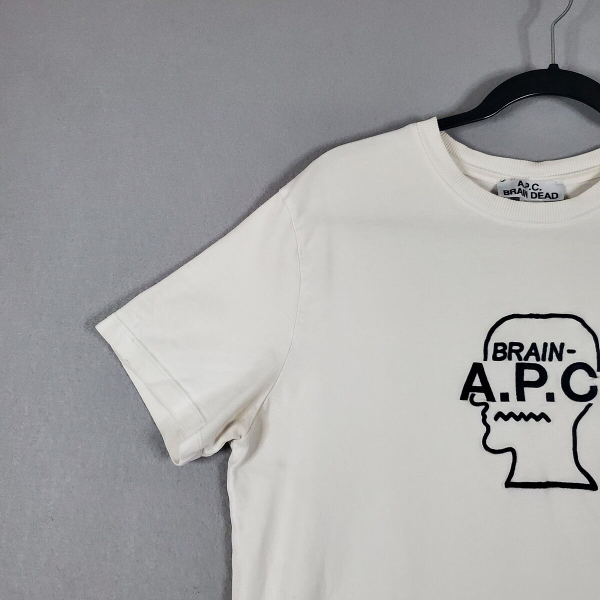 APC x Brain Dead T-Shirt Size White T-shirt Embroidery Logo APC x Brain Dead T-Shirt Size White T-shirt Embroidery Logo