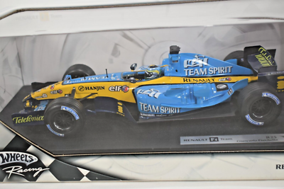 2004 Hot Wheels Racing Renault F1 Team 1:18 scale diecast vehicle
