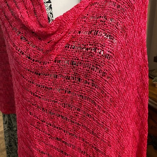 Fun Raspberry Color Knit Shawl - Picture 3 of 6