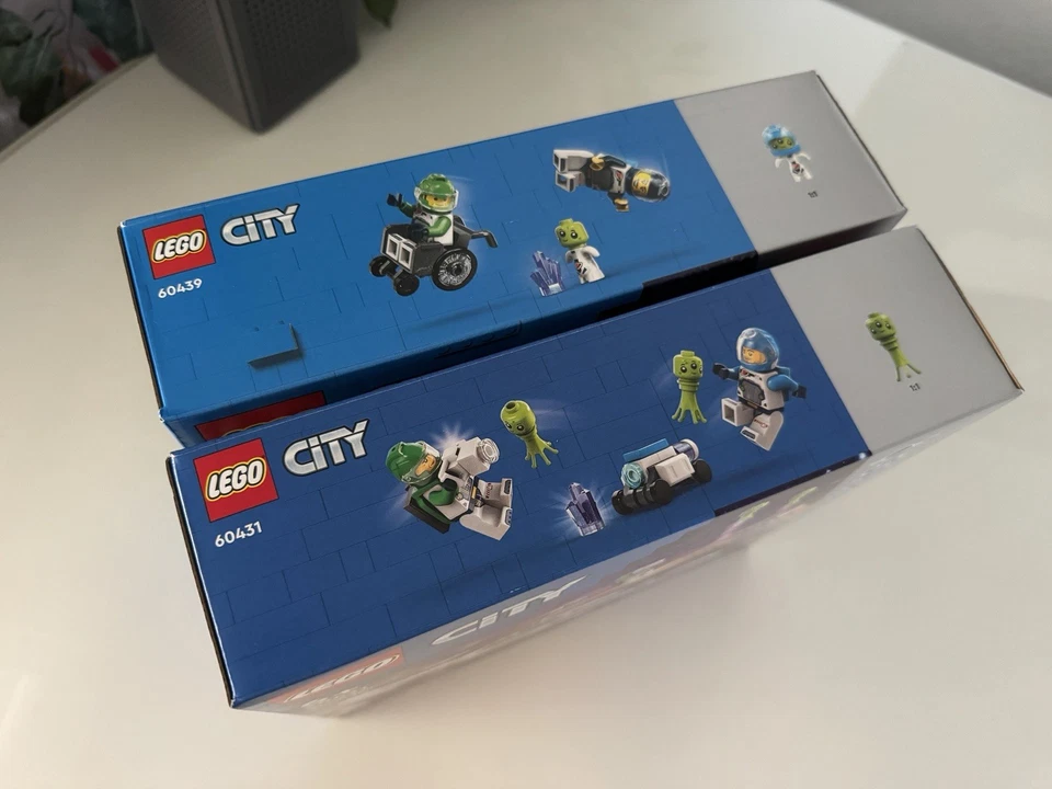 LEGO City Space Explorer Rover And Alien Life 60431 & Space Science Lab 60439 - Image 4 of 4