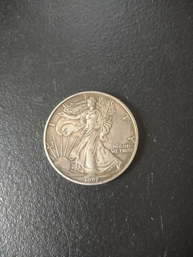 BETTER DATE 1997 1OZ. SILVER EAGLE .999 FINE NICE DETAIL