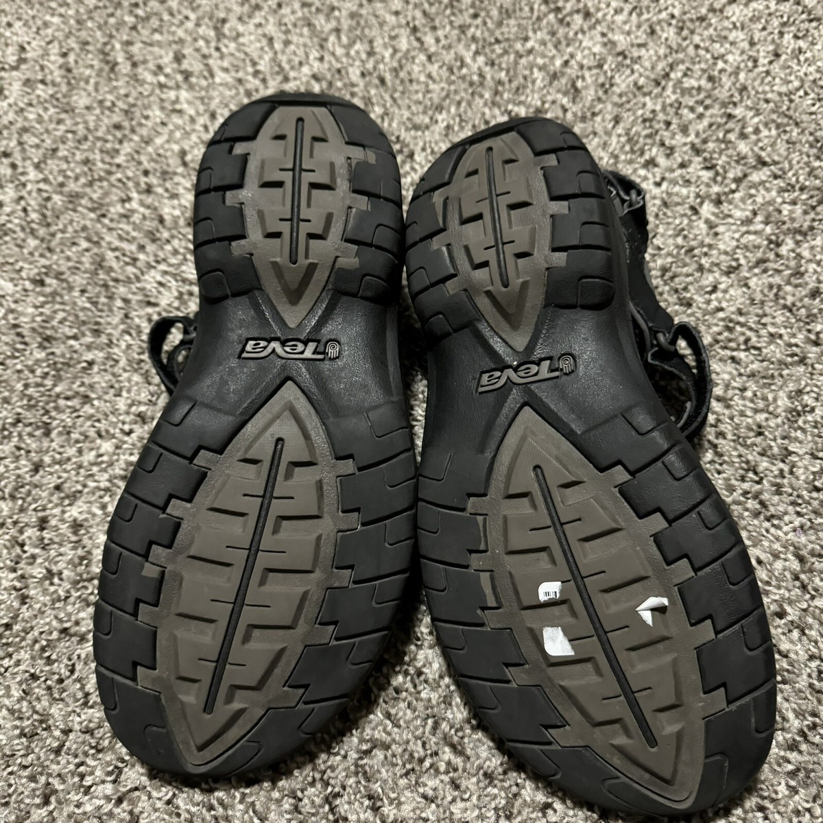 TEVA Mens Size 9 Minam Black Waterproof Hiking Strap Sandals  display picture 1