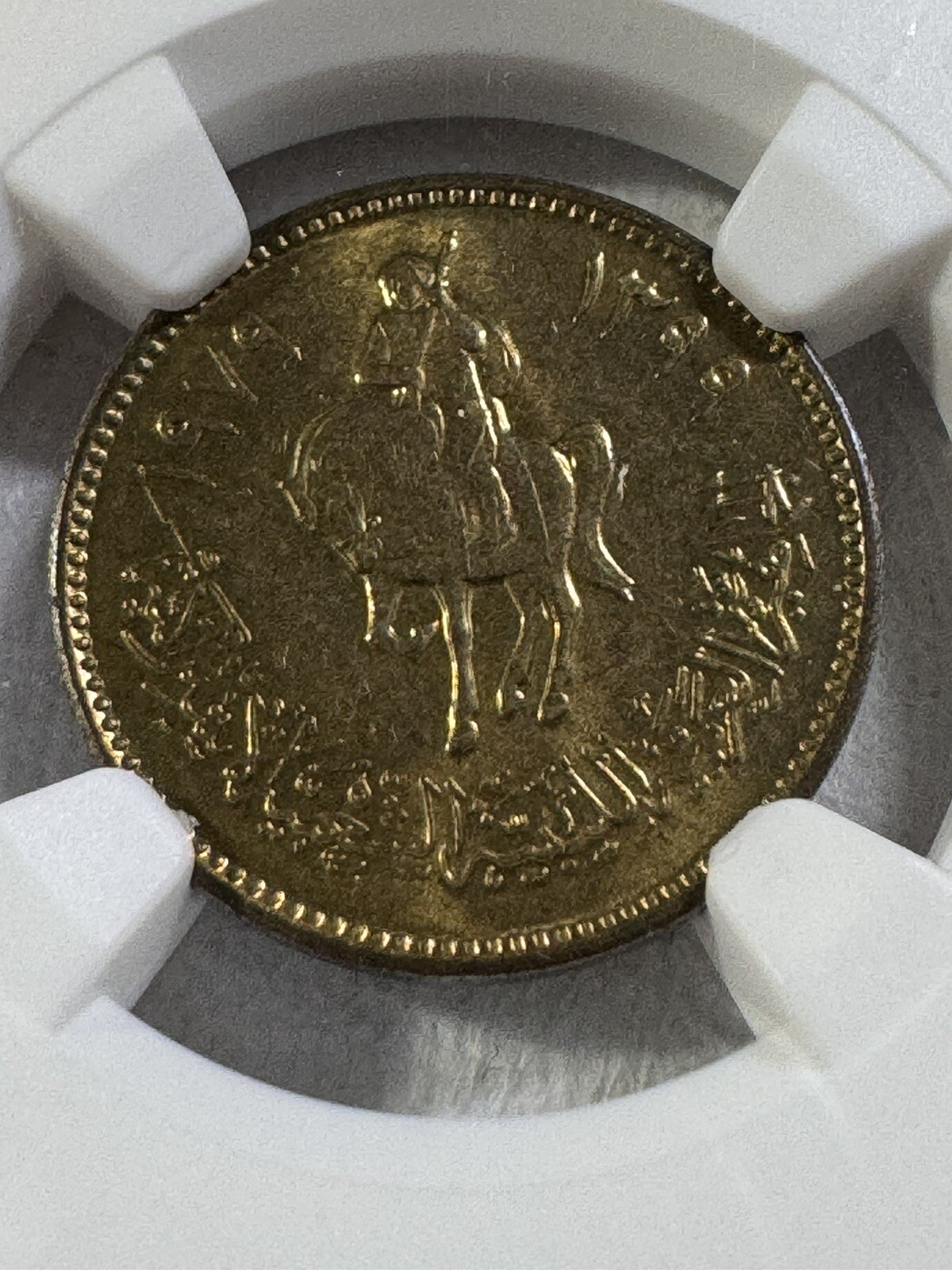 Picture 1 of 4