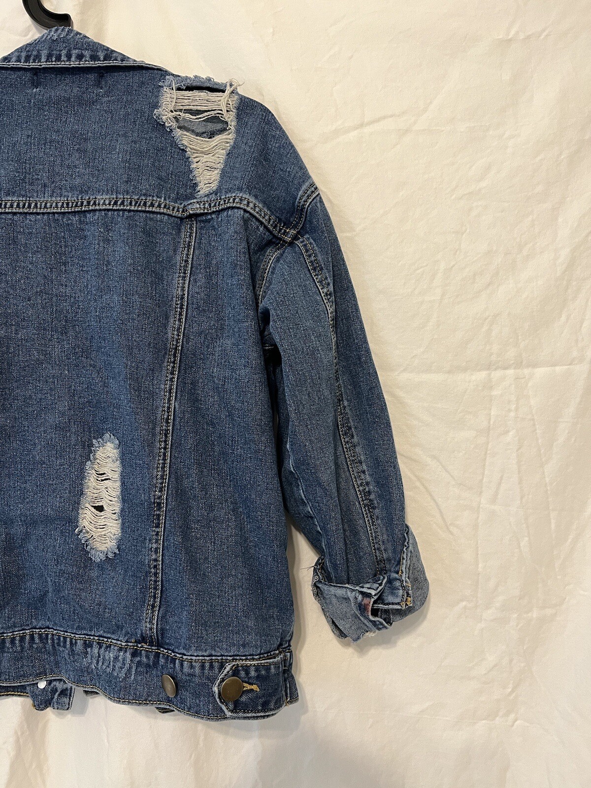 Forever 21 Women's Basic Denim Jacket Distressed-… - image 6