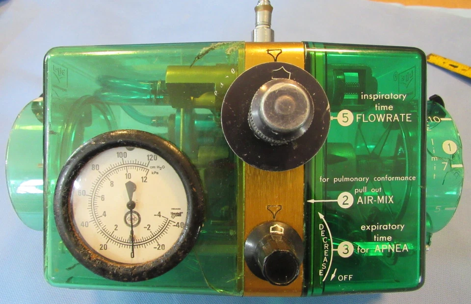 Respirador Bird Mark para PEÇAS COMO ESTÁ desgaste cosmético com lascas e rachaduras - Imagem 2 de 4