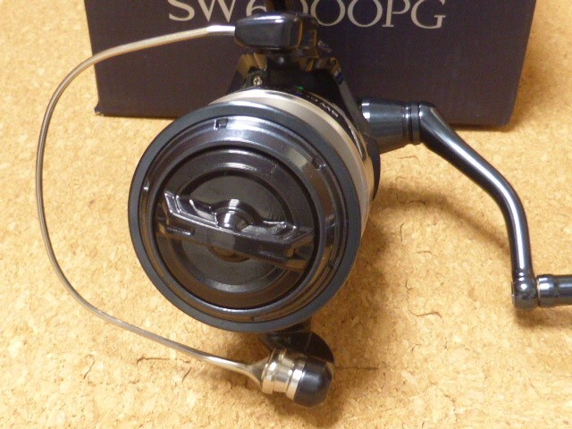 SHIMANO 24 STRADIC SW 6000PG Spinning Reel HAGANE BODY S A-RB New