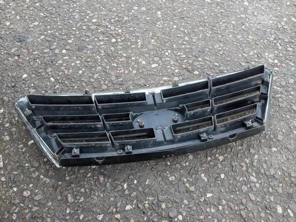 REJILLA RADIADOR KIA SORENTO 2007 Foto 3 de 3