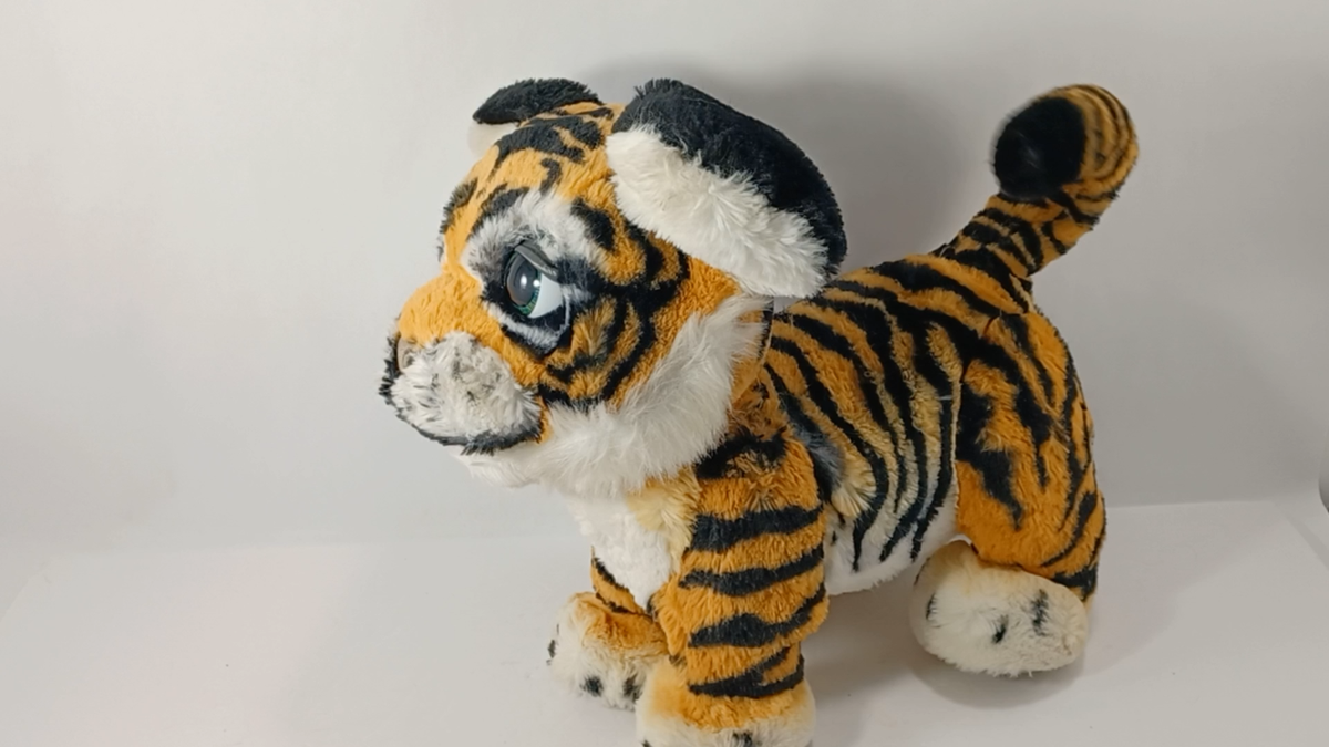FurReal ロアリング・タイラー FurReal Friends Tyler The Playful Tiger - Walmart.com