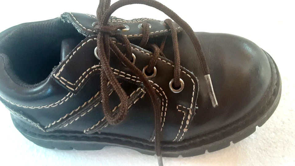 (2) TKS Arizona Jean Co. Niños Marrón Imitación Cuero Talla Barco Vestido Informal Niños 8 Foto 2 de 4